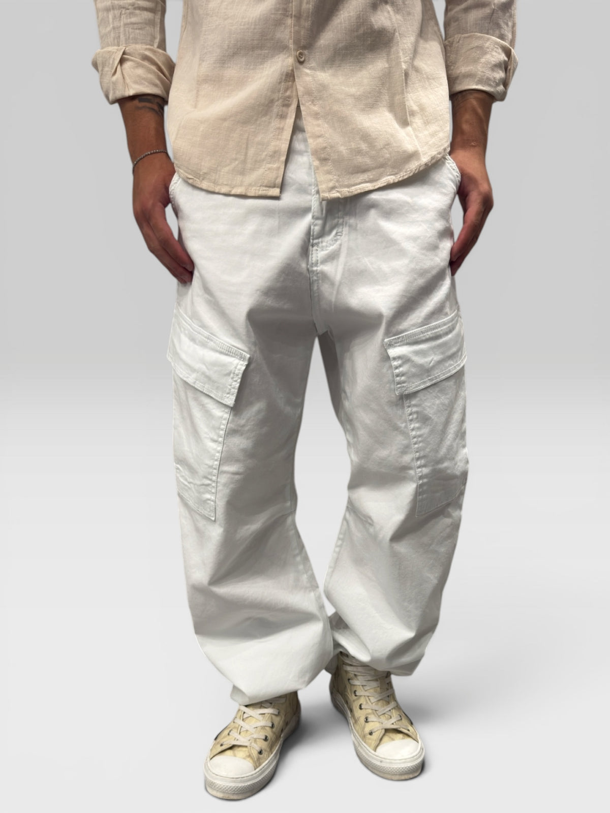WHITE CANVAS CARGO
