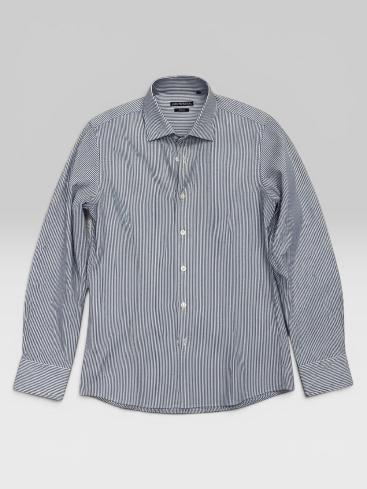 BLUE AND WHITE STRIPED SHIRT