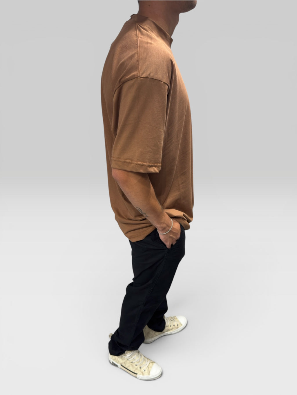 LONG T-SHIRT