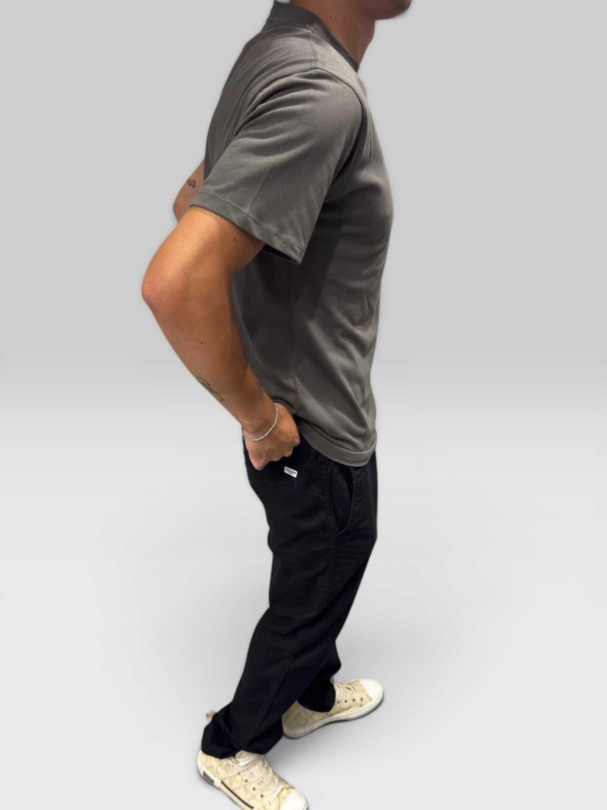 T-shirt Spalle Scese Grigia